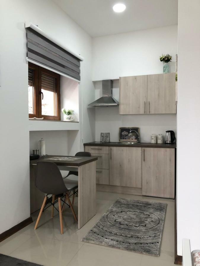 Studio Apartment In Old Town- With Parking Mostar Exterior photo